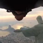 Wingsuit Fly-By – Rio de Janeiro, statuia lui Iisus