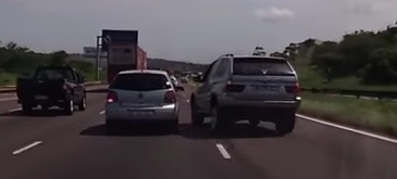Violenta in trafic - Karma